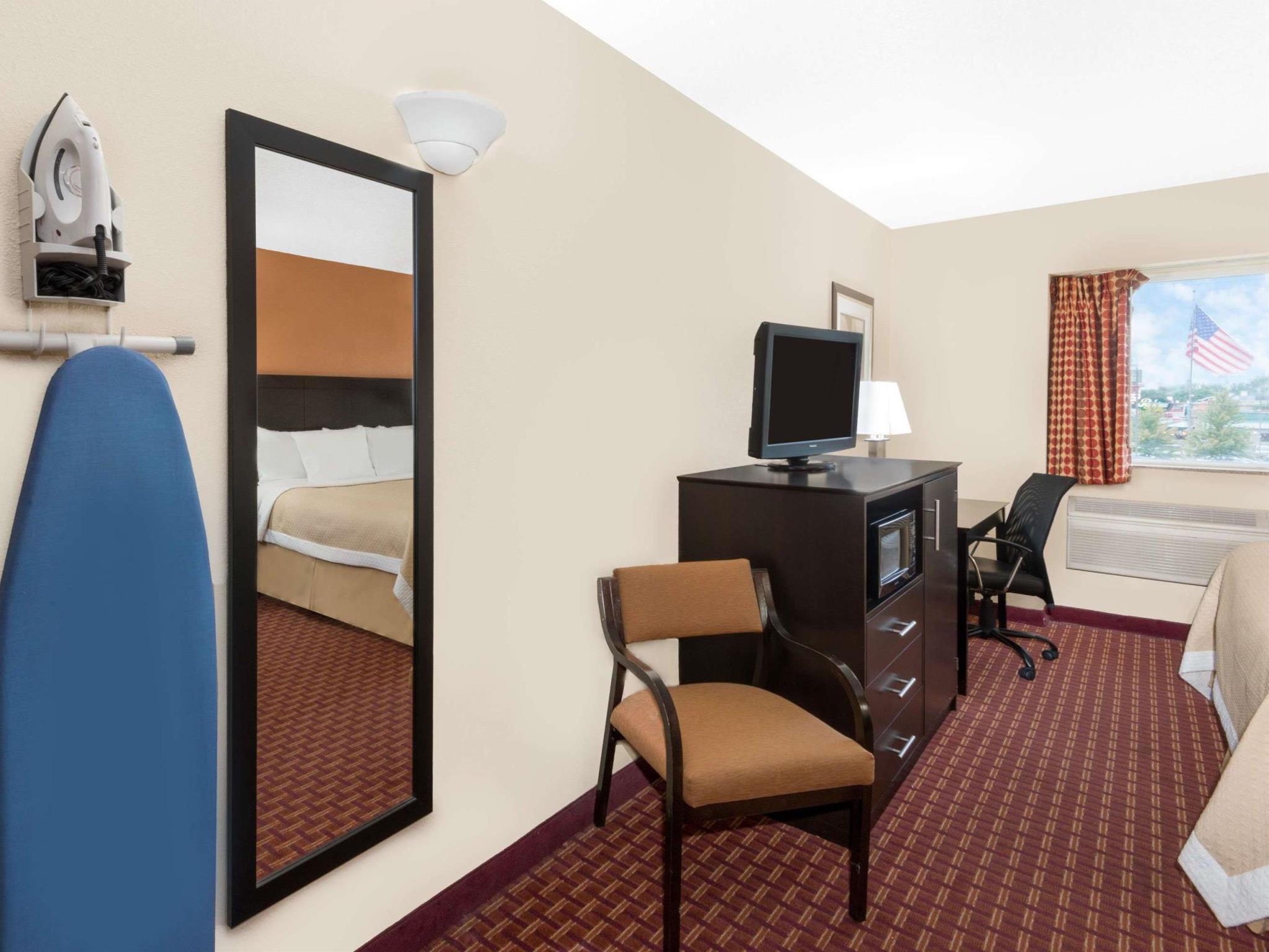 Days Inn By Wyndham Ames Exterior foto